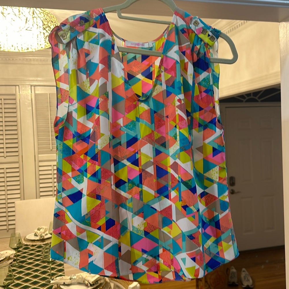 Alice & Trixie size M blouse with sleeve detail